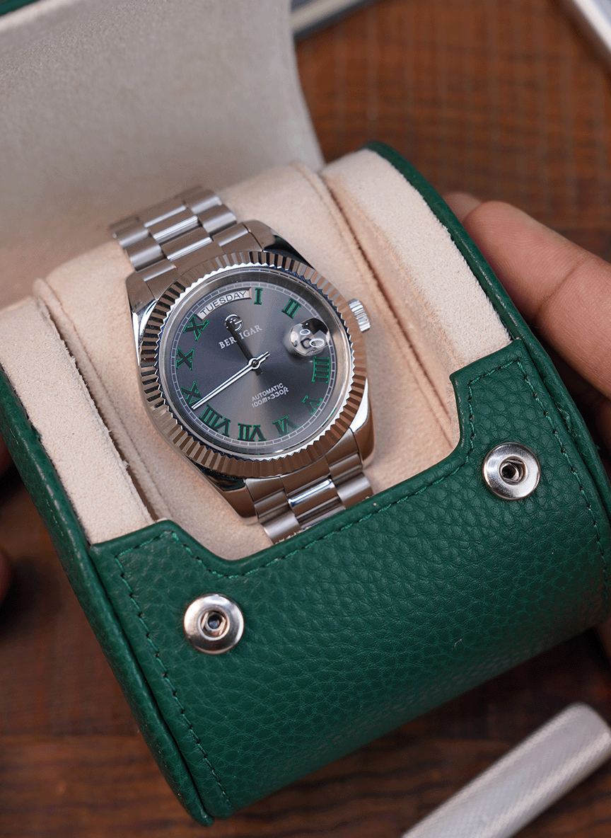 Green Watch Roll – One Watch