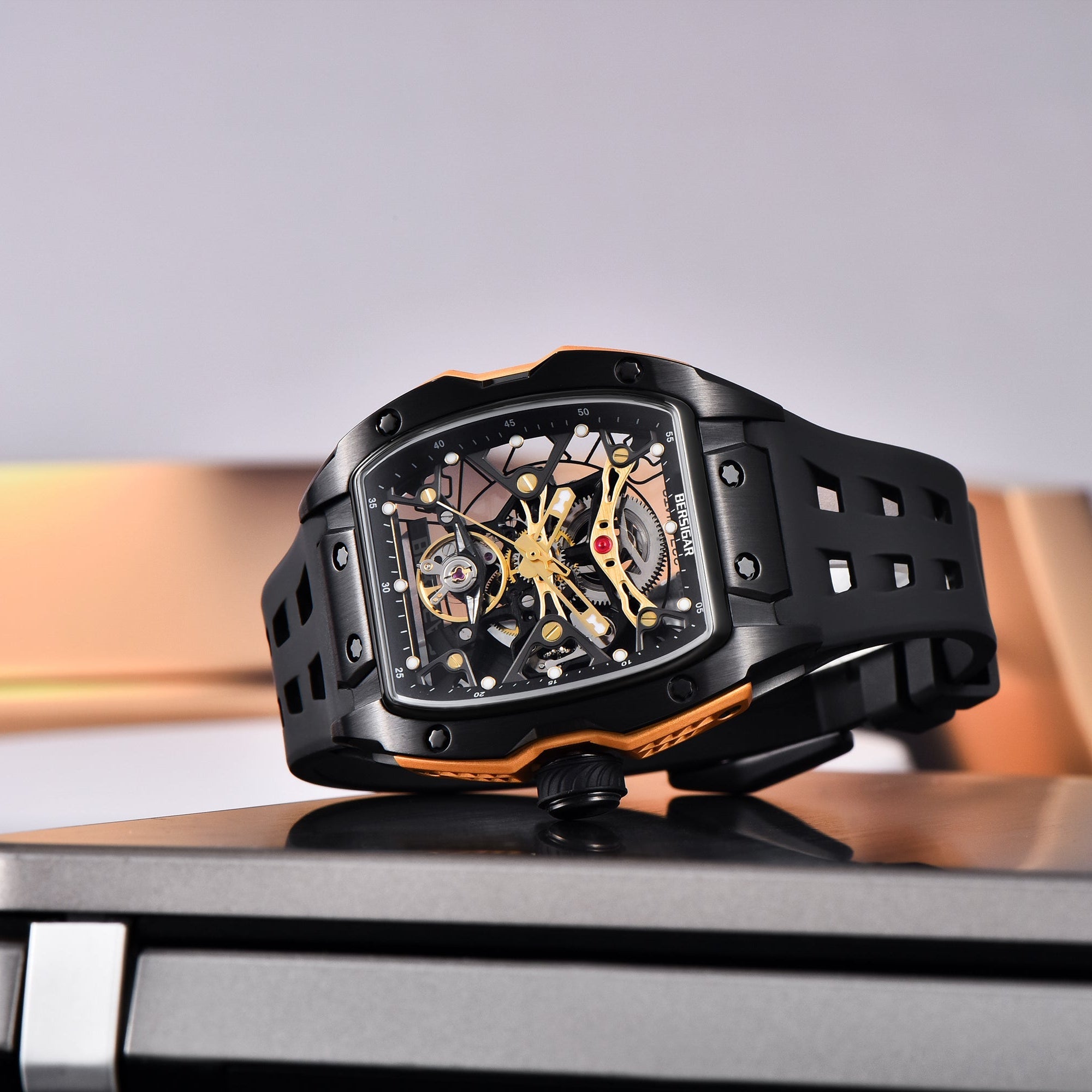 BERSIGAR RICHARDO YS018