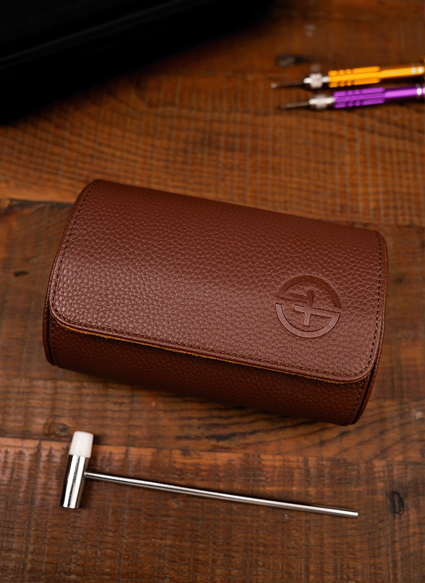 Braune Uhrenrolle – Zwei Uhren